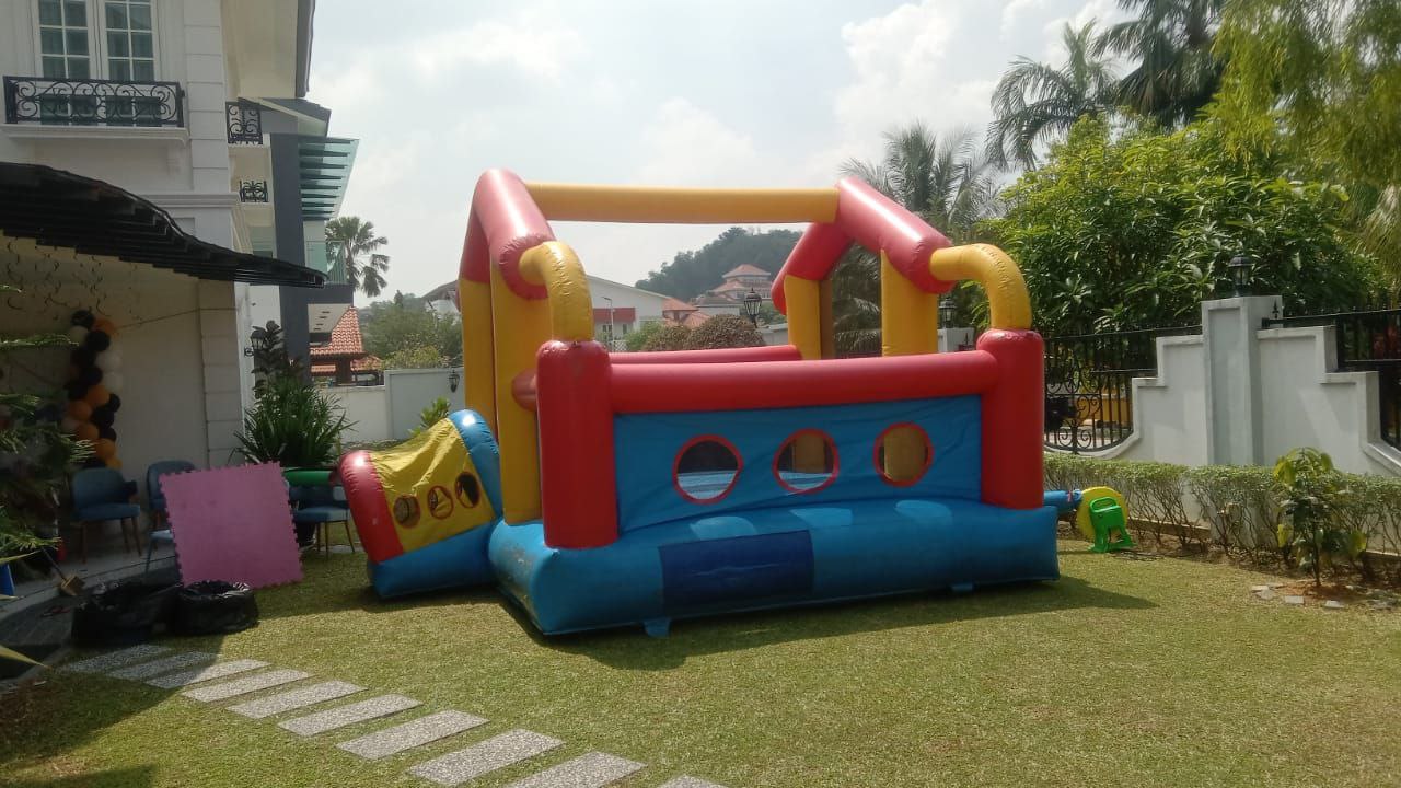 sewa bouncy castle